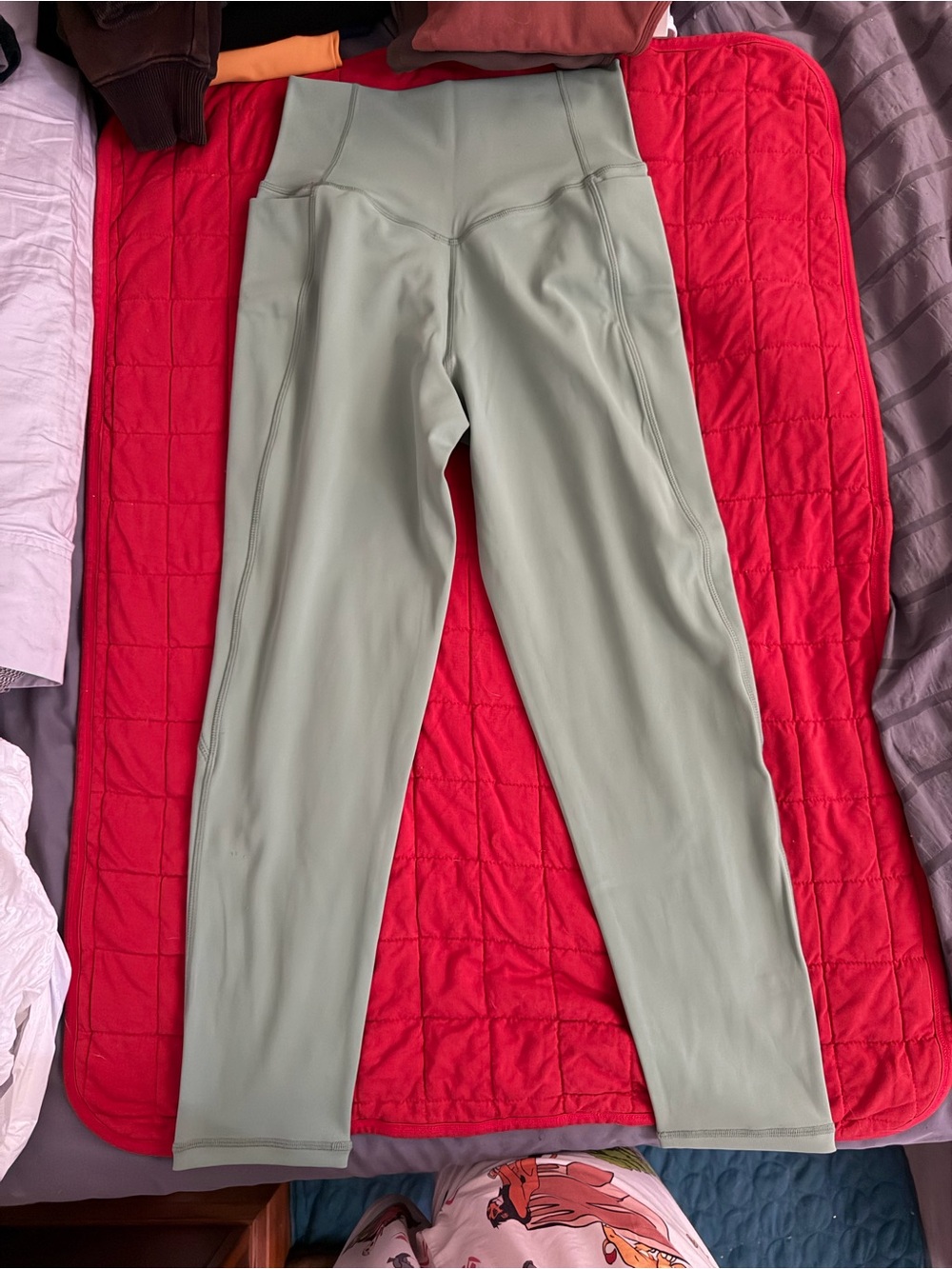 P’Tula Women’s Yvette Pocket Legging Moss Green 23” Size Large GUC - Picture 3 of 3